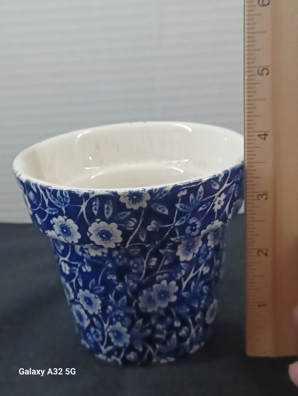 Vintge Royal Crownford Ironstone Blue & White Cherry Blossom 3.5" Planter Vase